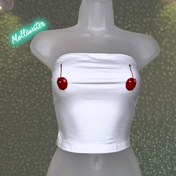 Molliwater Tops - NWT Medium Red Cherry White Strapless Tube Top Stretchy Sleeveless Crop Y2k 90s